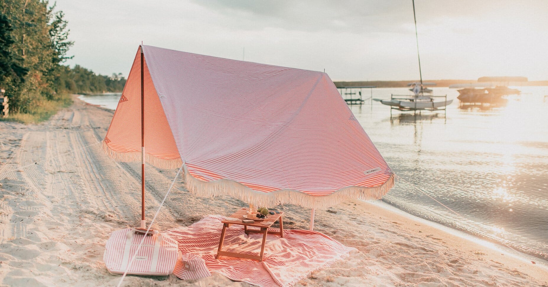 Premium Beach Tents - Shade Tents with Vintage Prints | Business