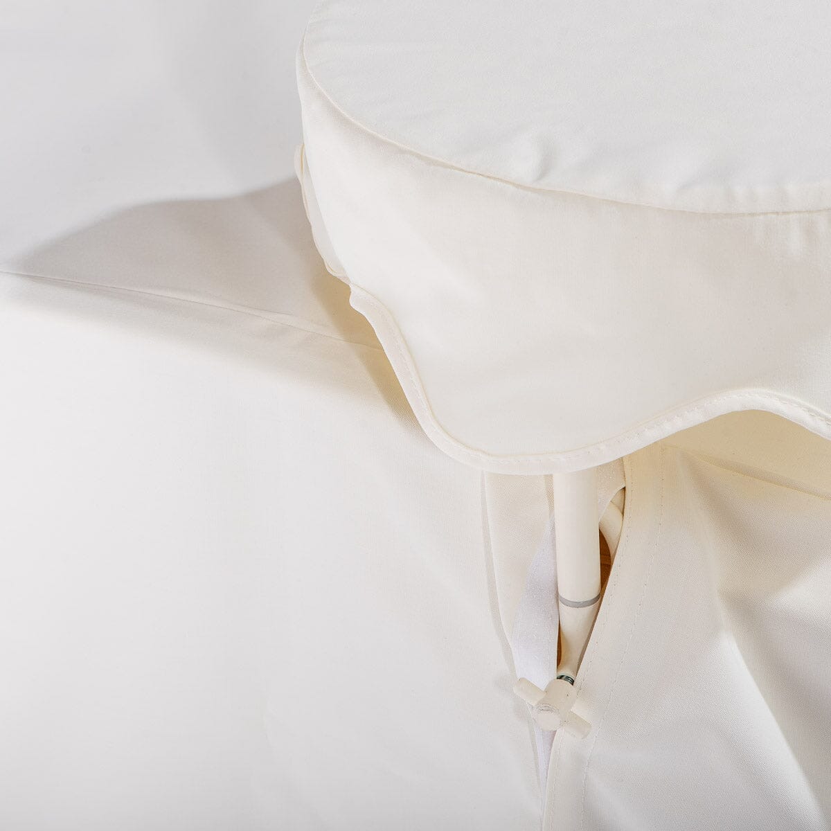 The Al Fresco Sun Lounger Cover - Antique White Al Fresco Sun Lounger Covers Business & Pleasure Co