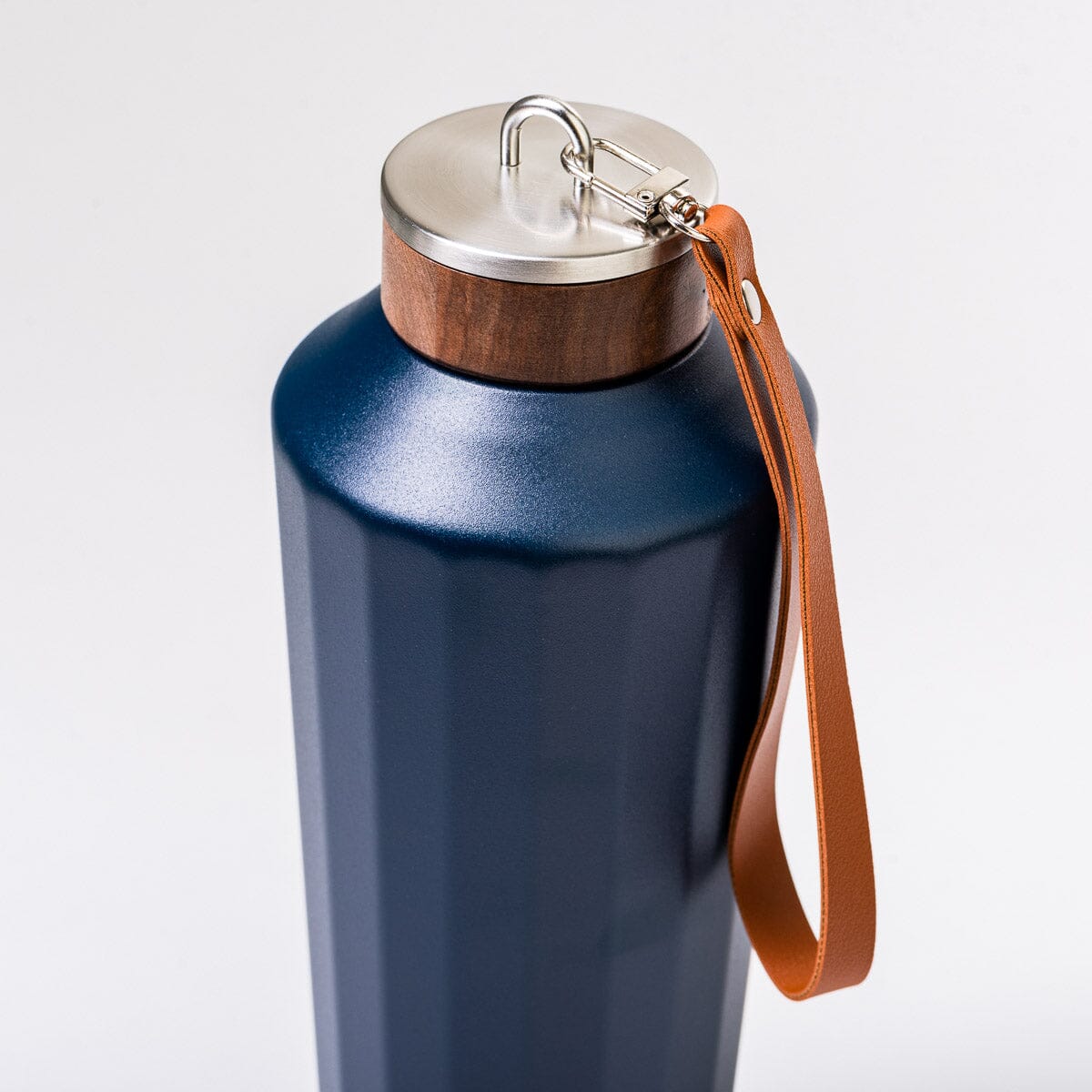 The Hemingway Drinkware - Flask - Boathouse Navy - 25 Oz Drinkware Business & Pleasure Co