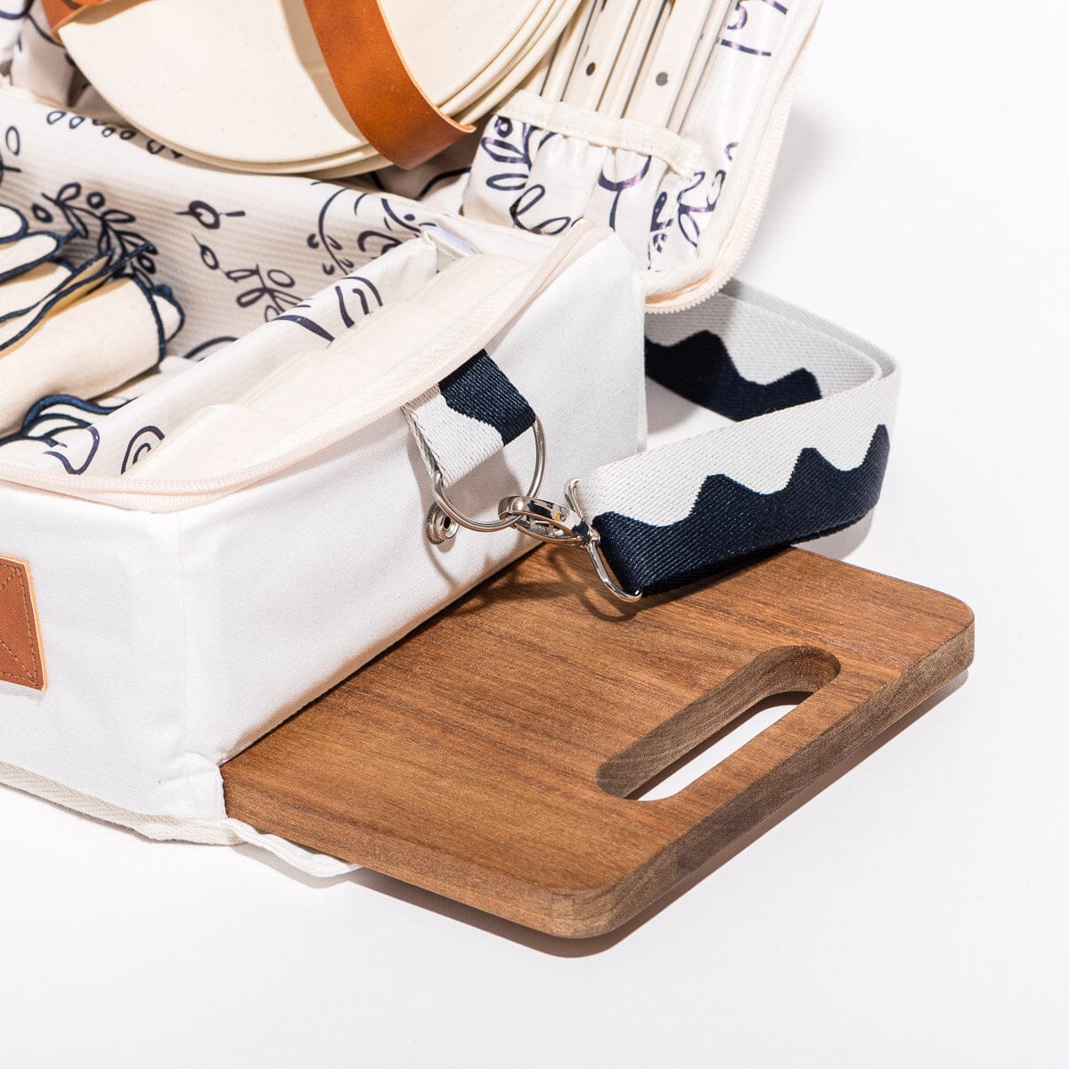 The Picnic Set - Rivie White Picnic Set Business & Pleasure Co