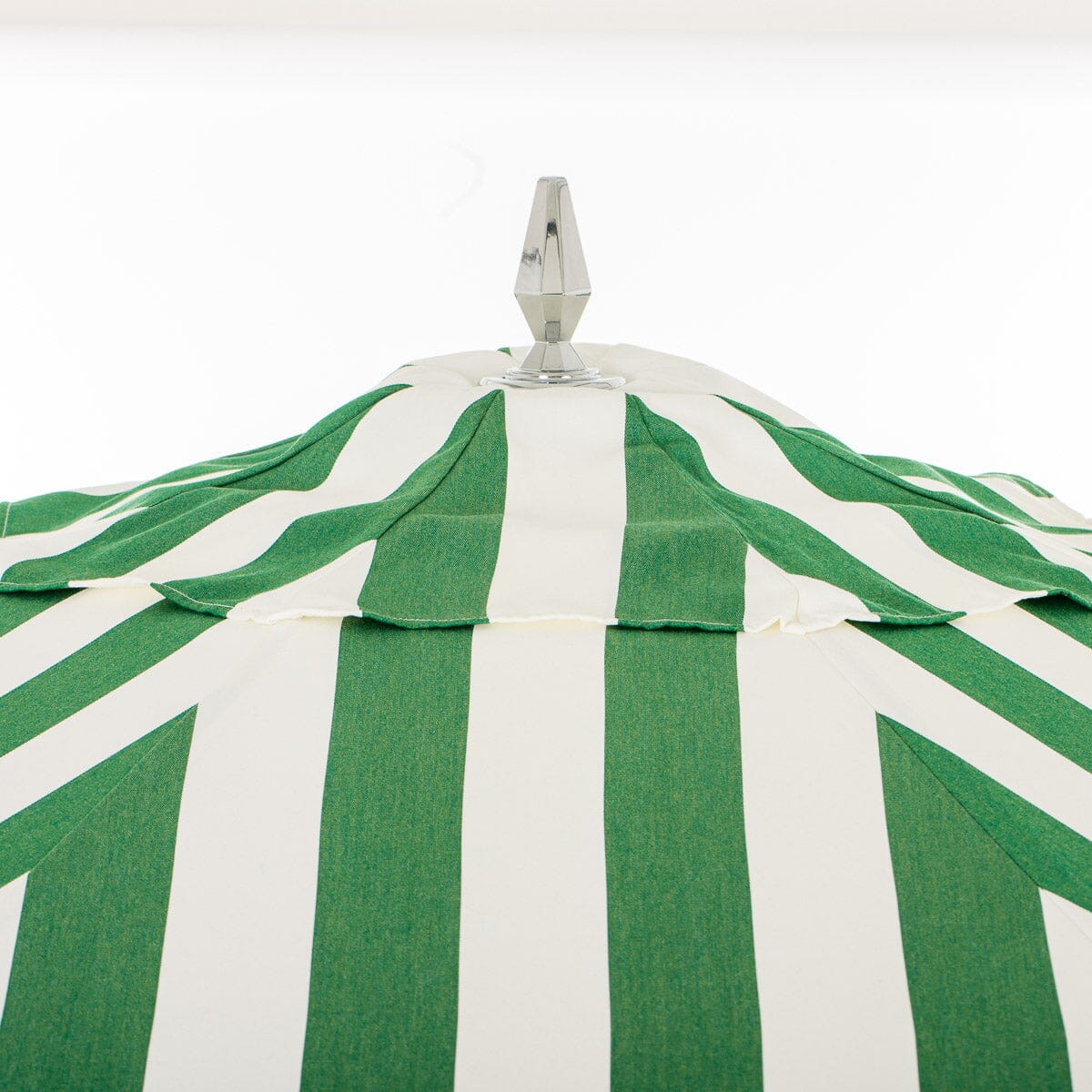 The Resort Market Umbrella in Crew Canyon Green Stripe | 12' Antique White Frame Bundle Business & Pleasure Co.