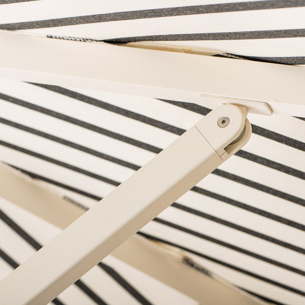The Resort Market Umbrella in Monaco Black Stripe | 8' Antique White Frame Bundle Business & Pleasure Co.