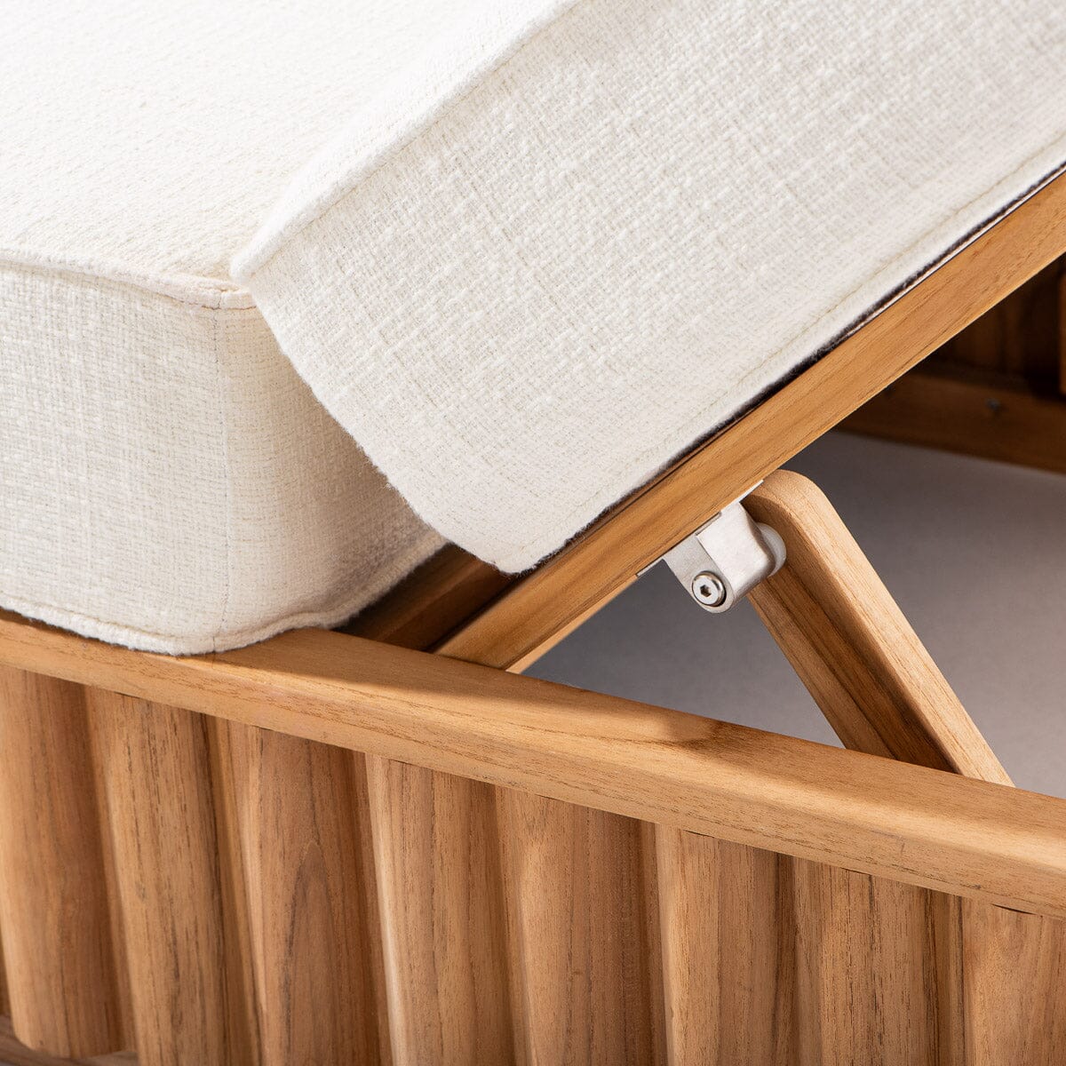 The Daisy Sun Lounger Daisy Sun Lounger Business & Pleasure Co.