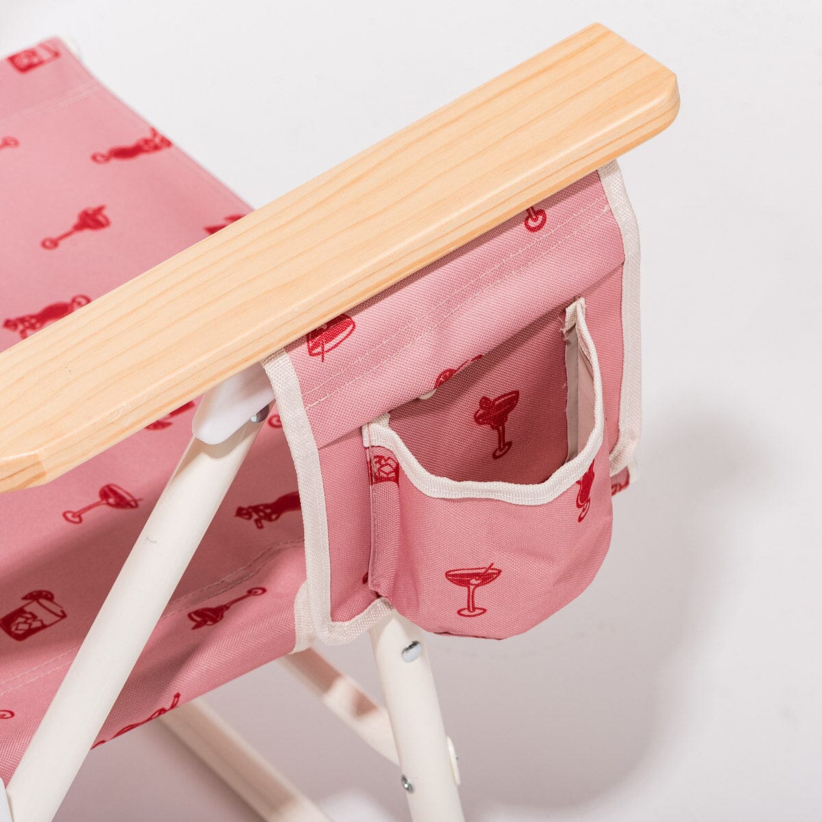 The Mañana Chair - Strawberry Daiquiri Marg Mañana Beach Chair Margaritaville by B&P Co.