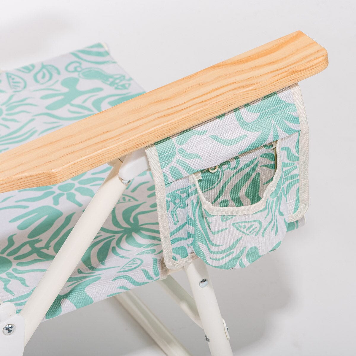 The Mañana Chair - Last Mango Green Tiki Mañana Beach Chair Margaritaville by B&P Co.