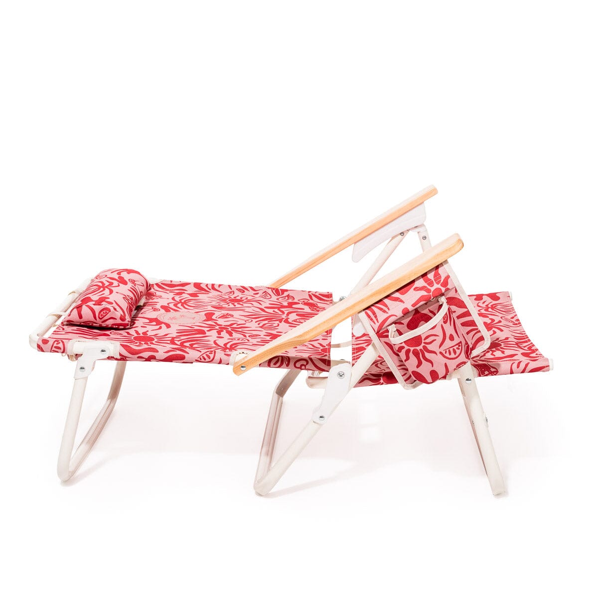 The Mañana Chair - Strawberry Daiquiri Tiki Mañana Beach Chair Margaritaville by B&P Co.