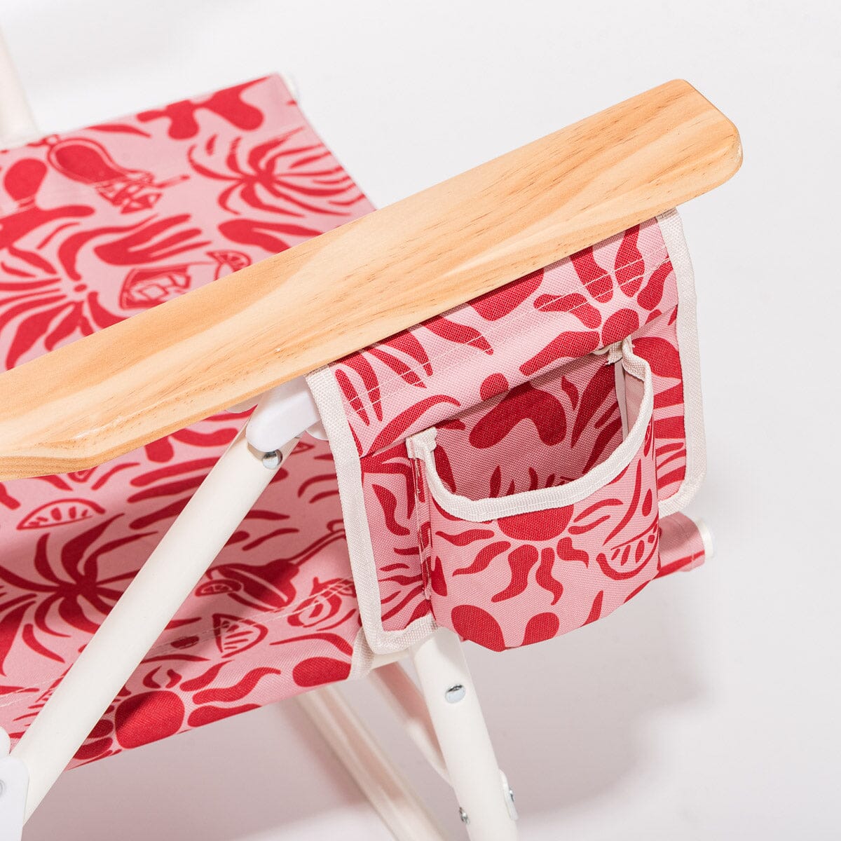 The Mañana Chair - Strawberry Daiquiri Tiki Mañana Beach Chair Margaritaville by B&P Co.