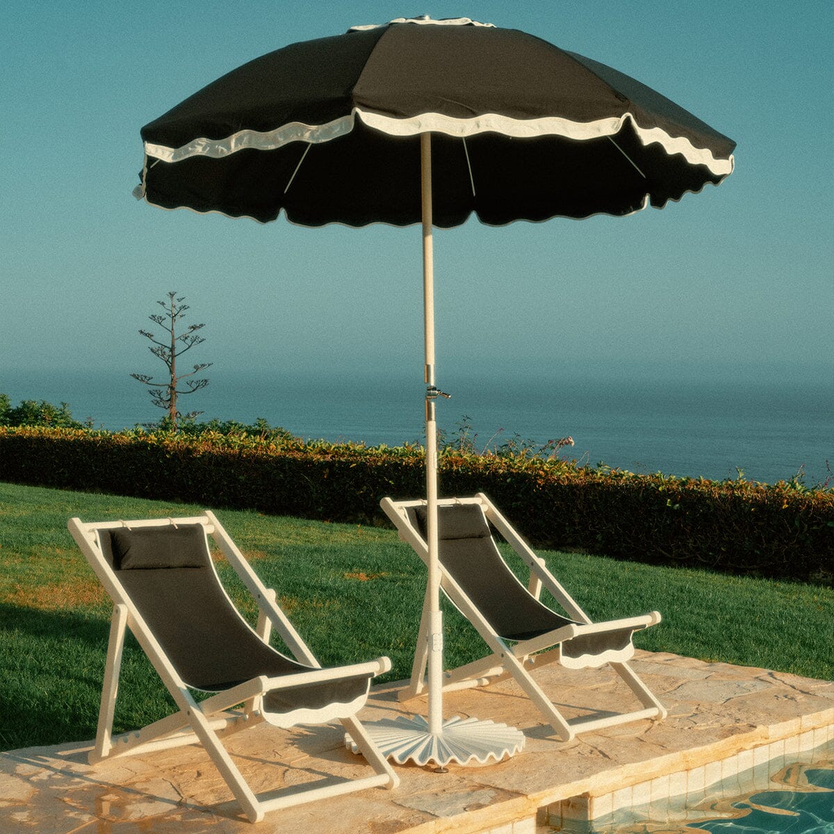 The Club Umbrella - Rivie Black Club Umbrella Business & Pleasure Co.