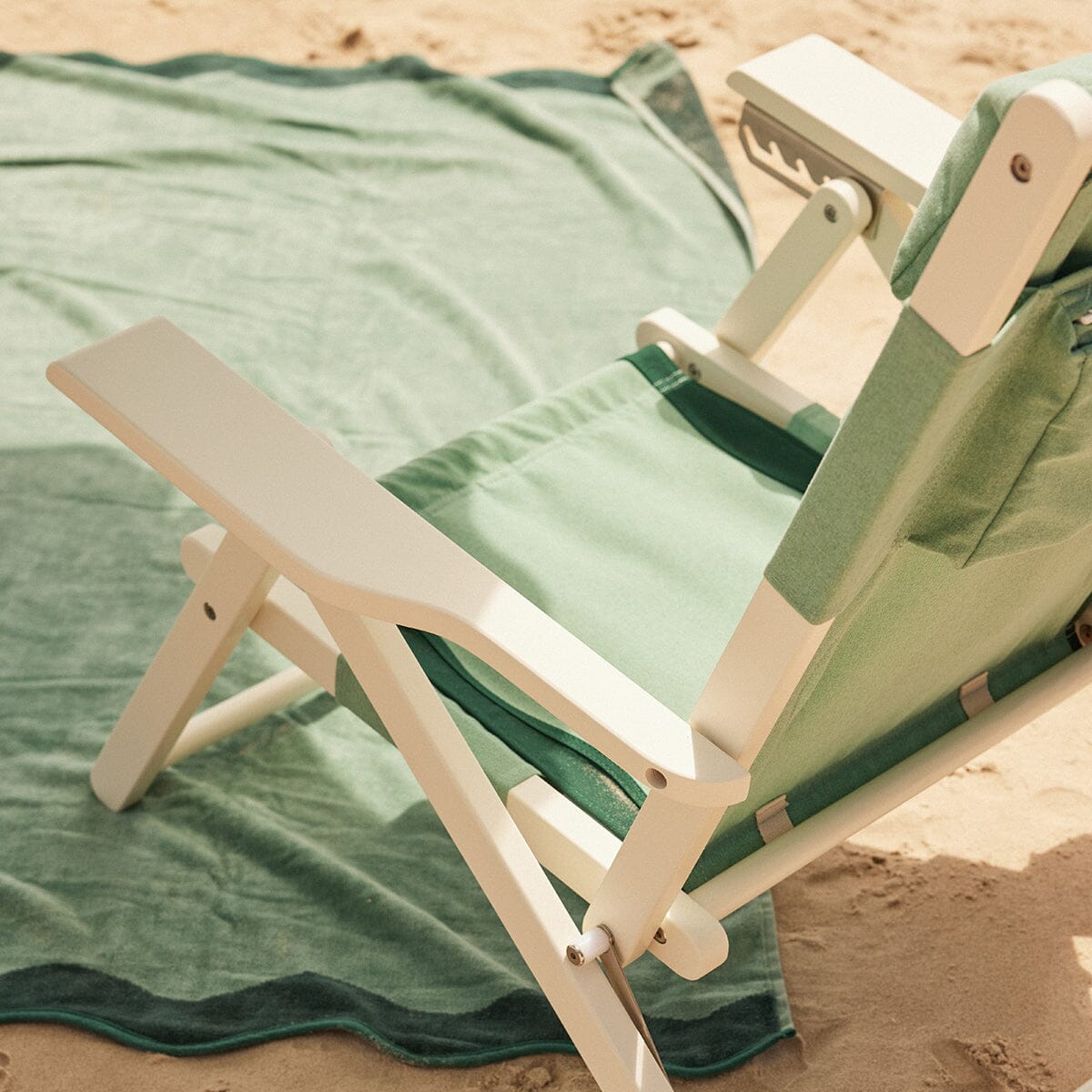 The Tommy Chair - White - Rivie Green Tommy Chair Business & Pleasure Co