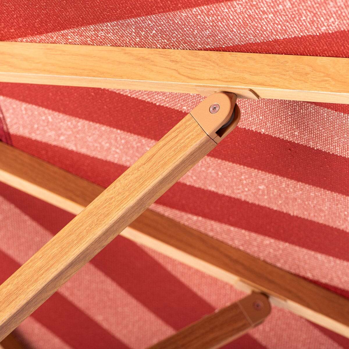 The Resort Market Umbrella - Terry Terracotta Stripe | Transfer Teak Frame Resort Market Bundle Business & Pleasure Co.