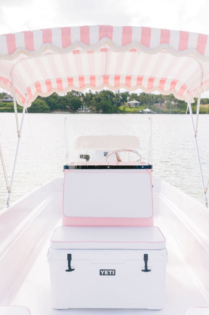 Palm Yacht - Pink Motor Boats Business & Pleasure Co
