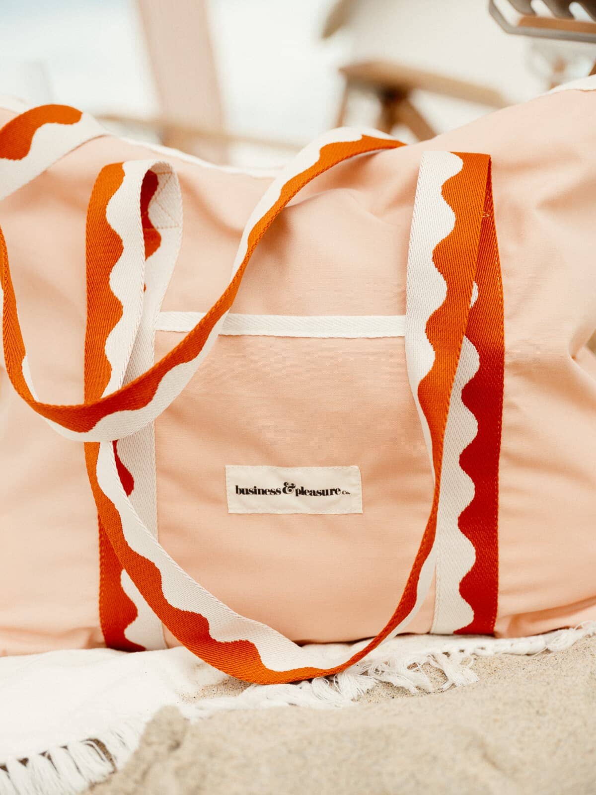 Riviera pink beach bag at the beach