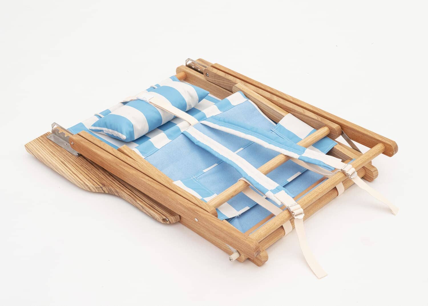 Studio image of blue spiral tommy chair