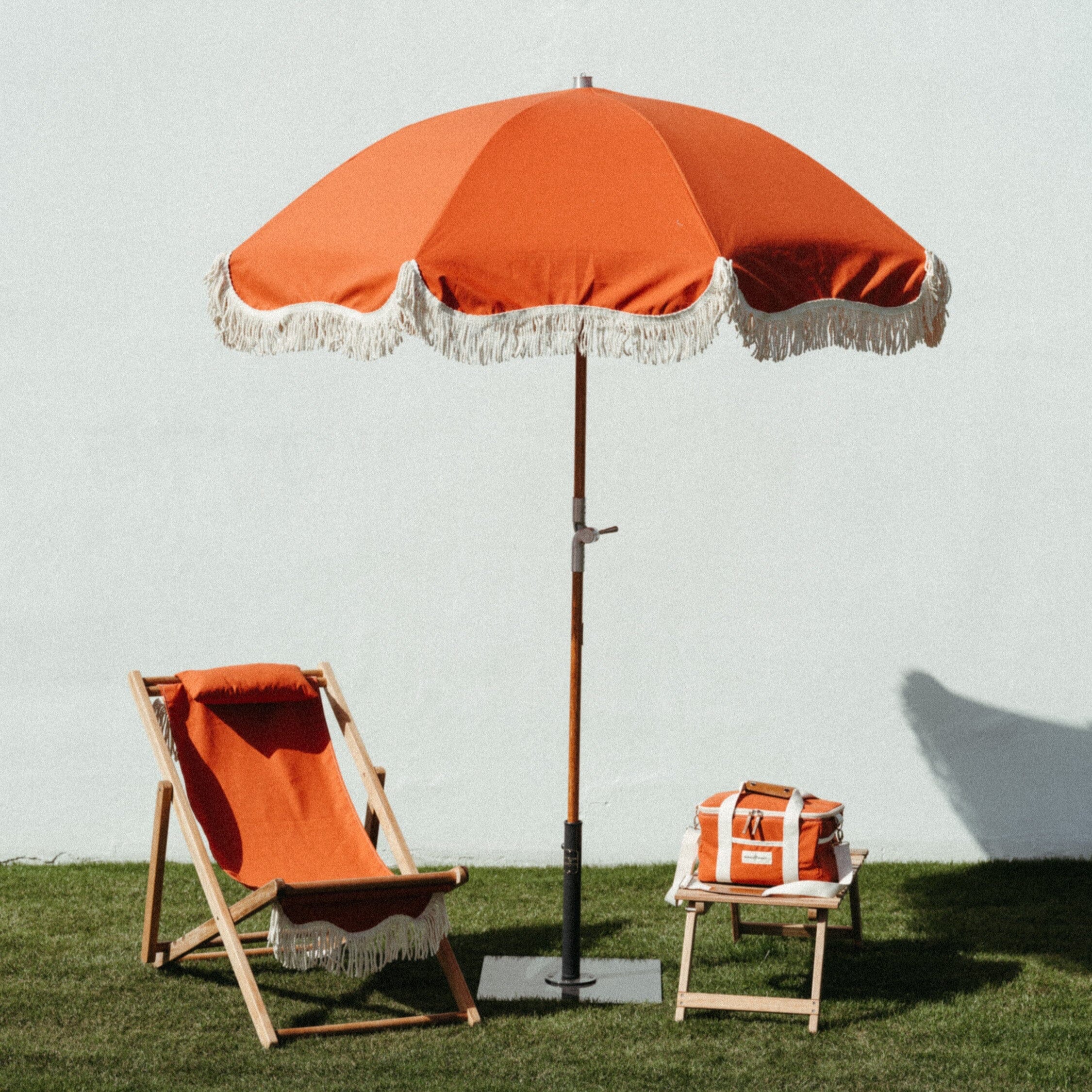 The Premium Beach Umbrella - Le Sirenuse Premium Beach Umbrella Business & Pleasure Co