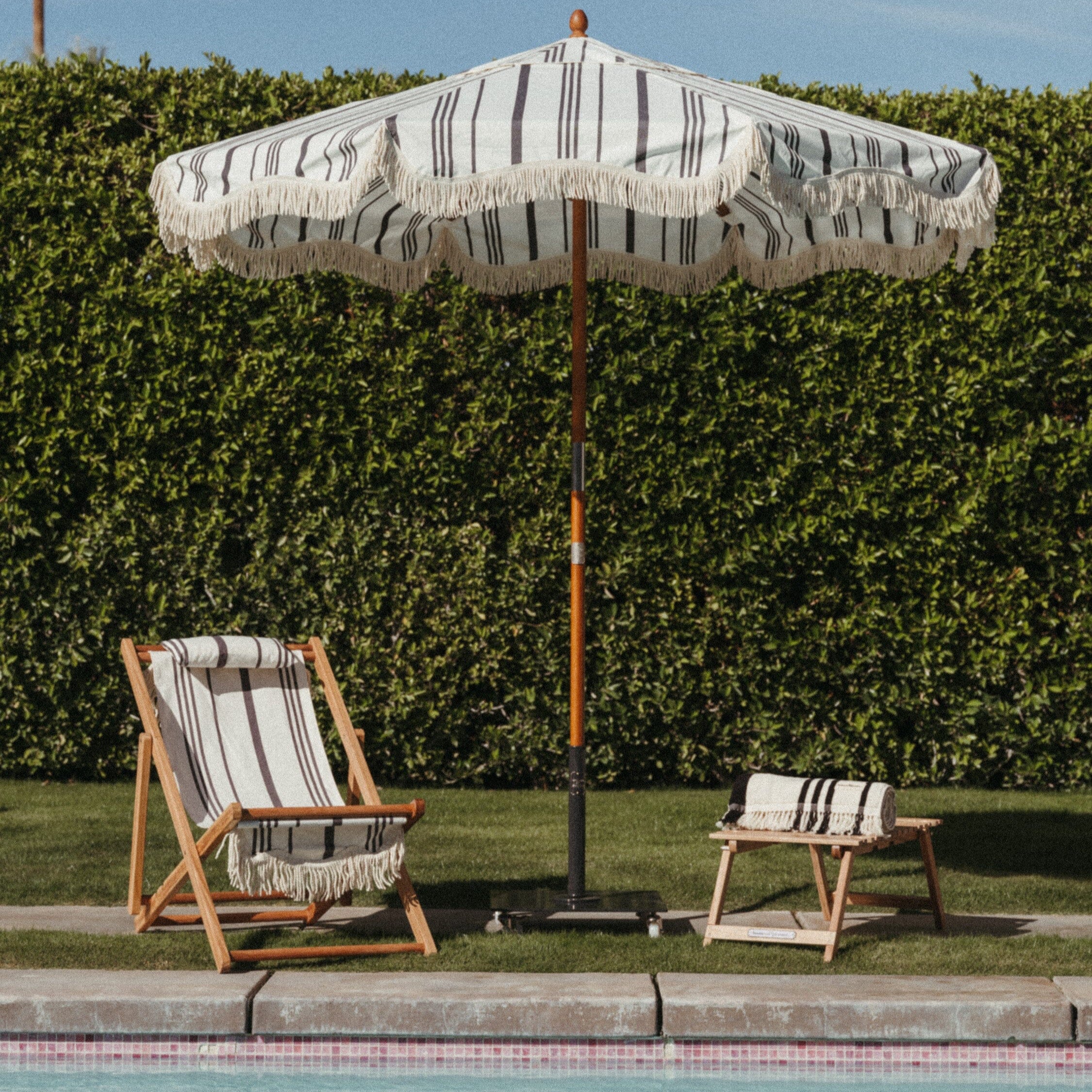 The Classic Base - 35 lbs - Vintage Black Classic Base Business & Pleasure Co