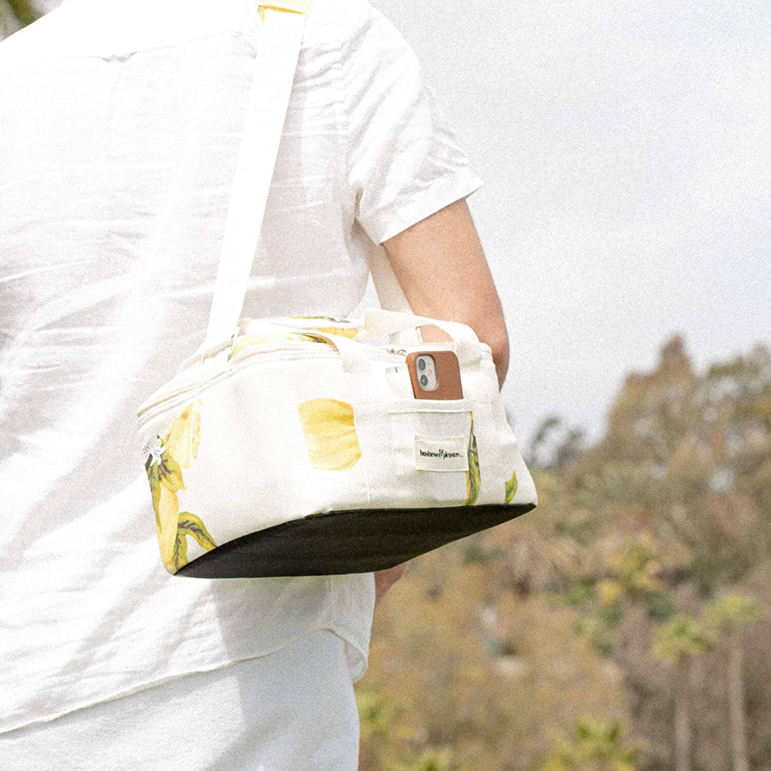 lemon cooler bad on mans shoulder