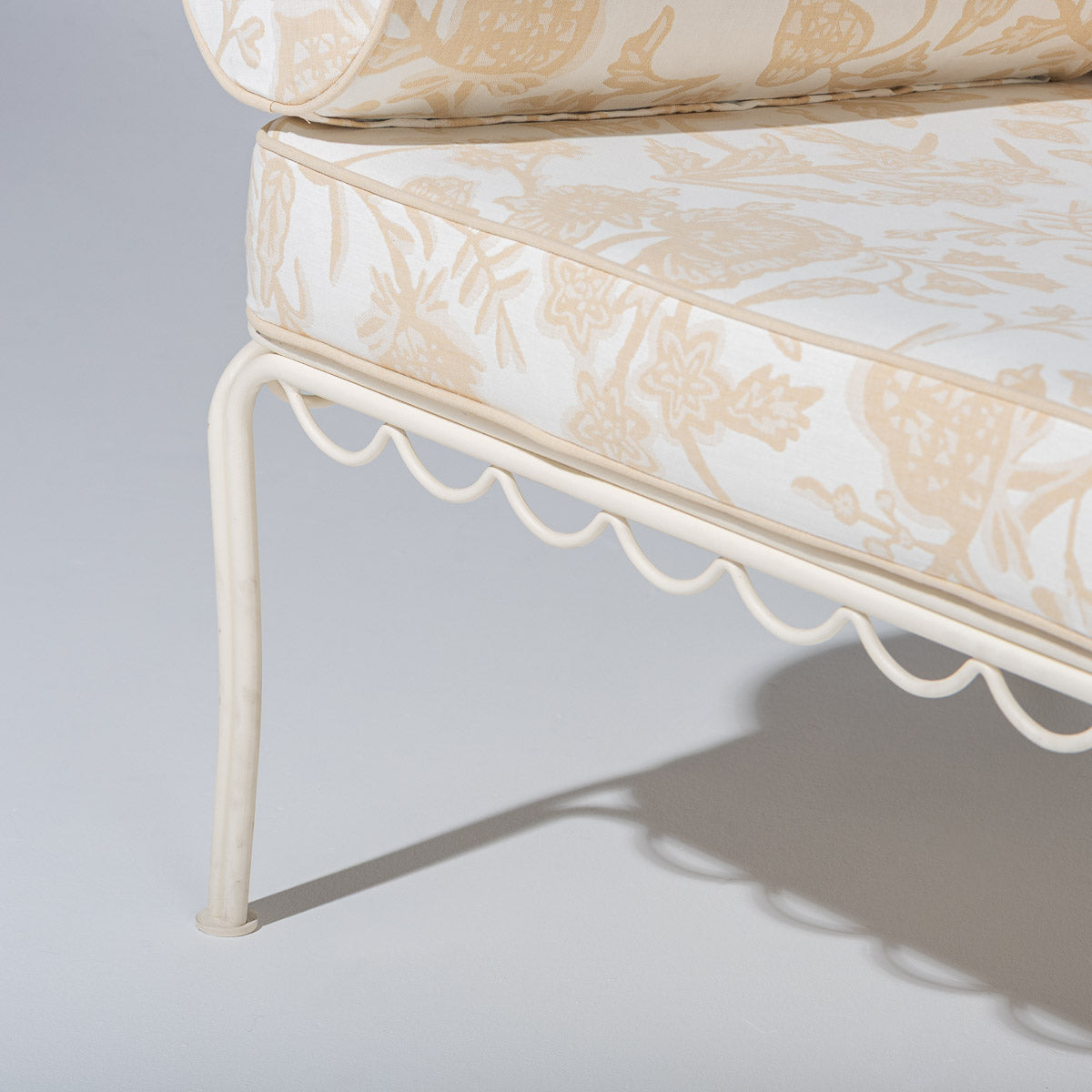 The Al Fresco Love Seat