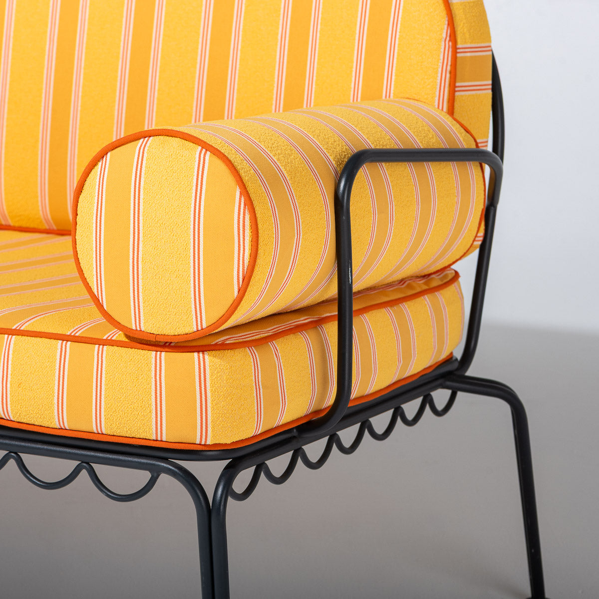 The Al Fresco Love Seat
