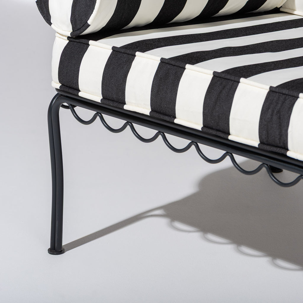 The Al Fresco Love Seat