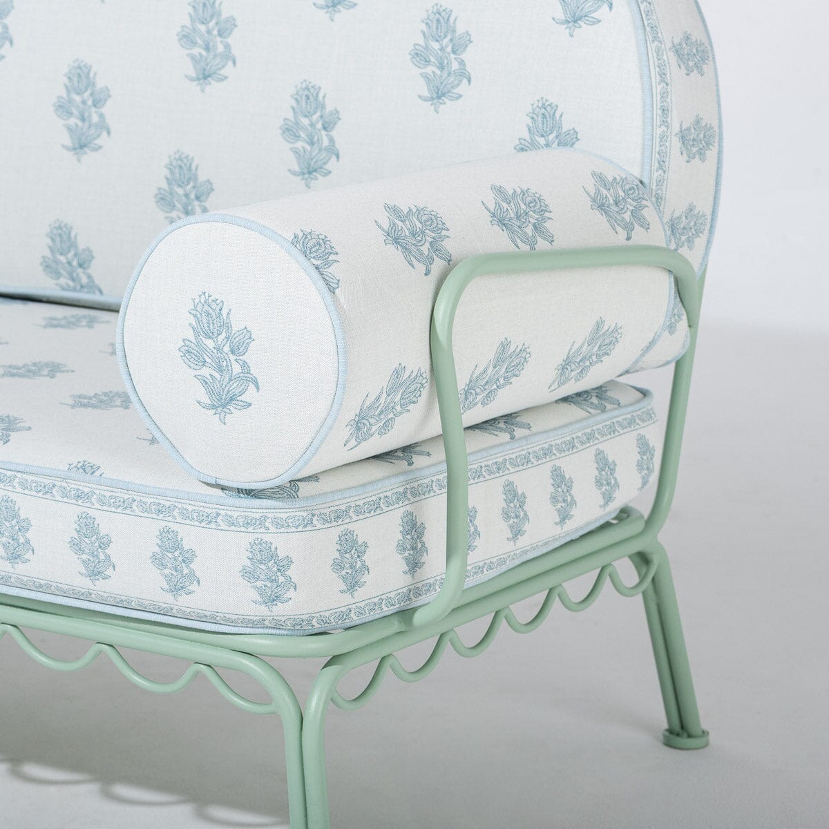 The Al Fresco Sofa by Amanda Lindroth Al Fresco Sofa Kit B&P Co. by Amanda Lindroth 