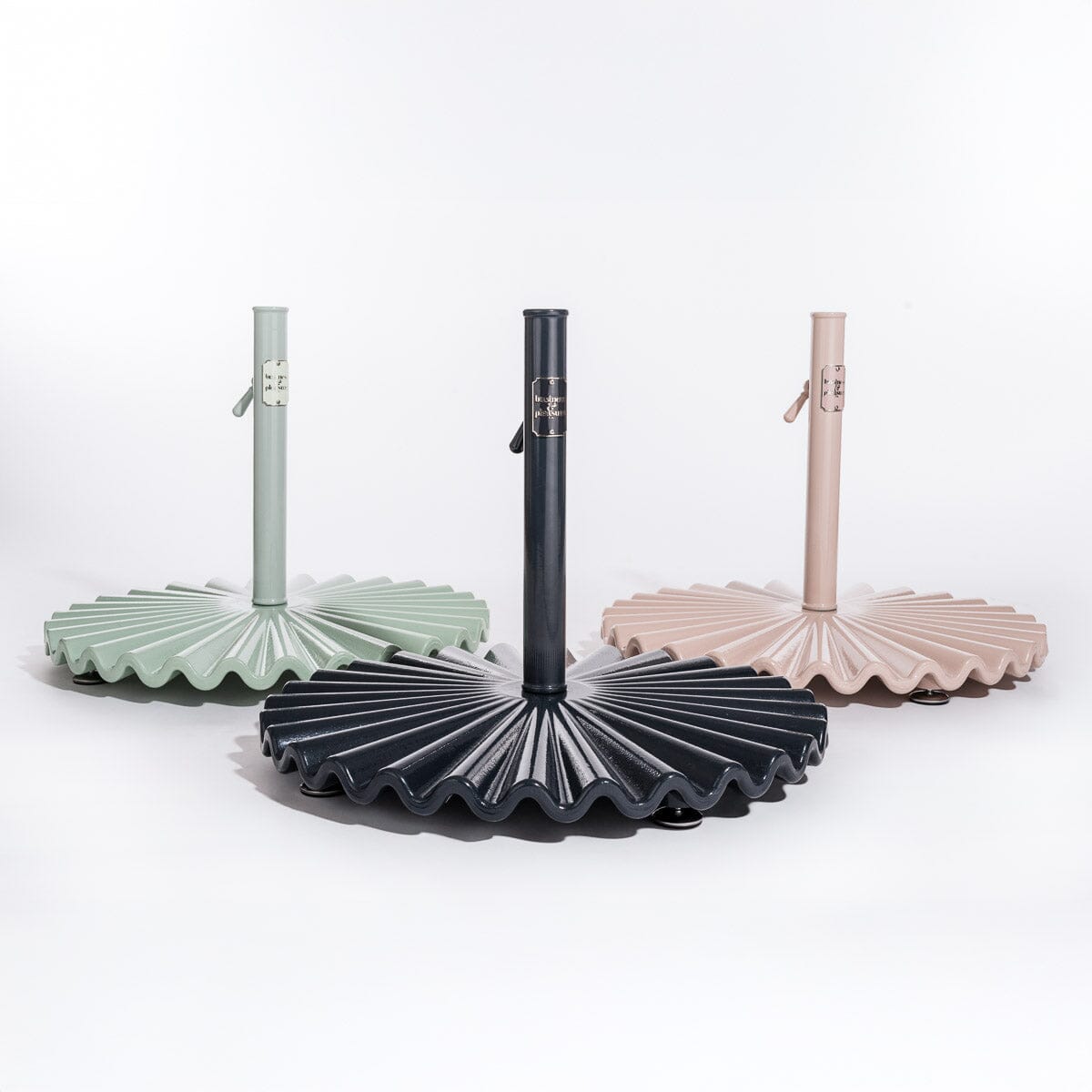 The XL Clamshell Base - 90 lbs - Vintage Black XL Clamshell Base Business & Pleasure Co. 