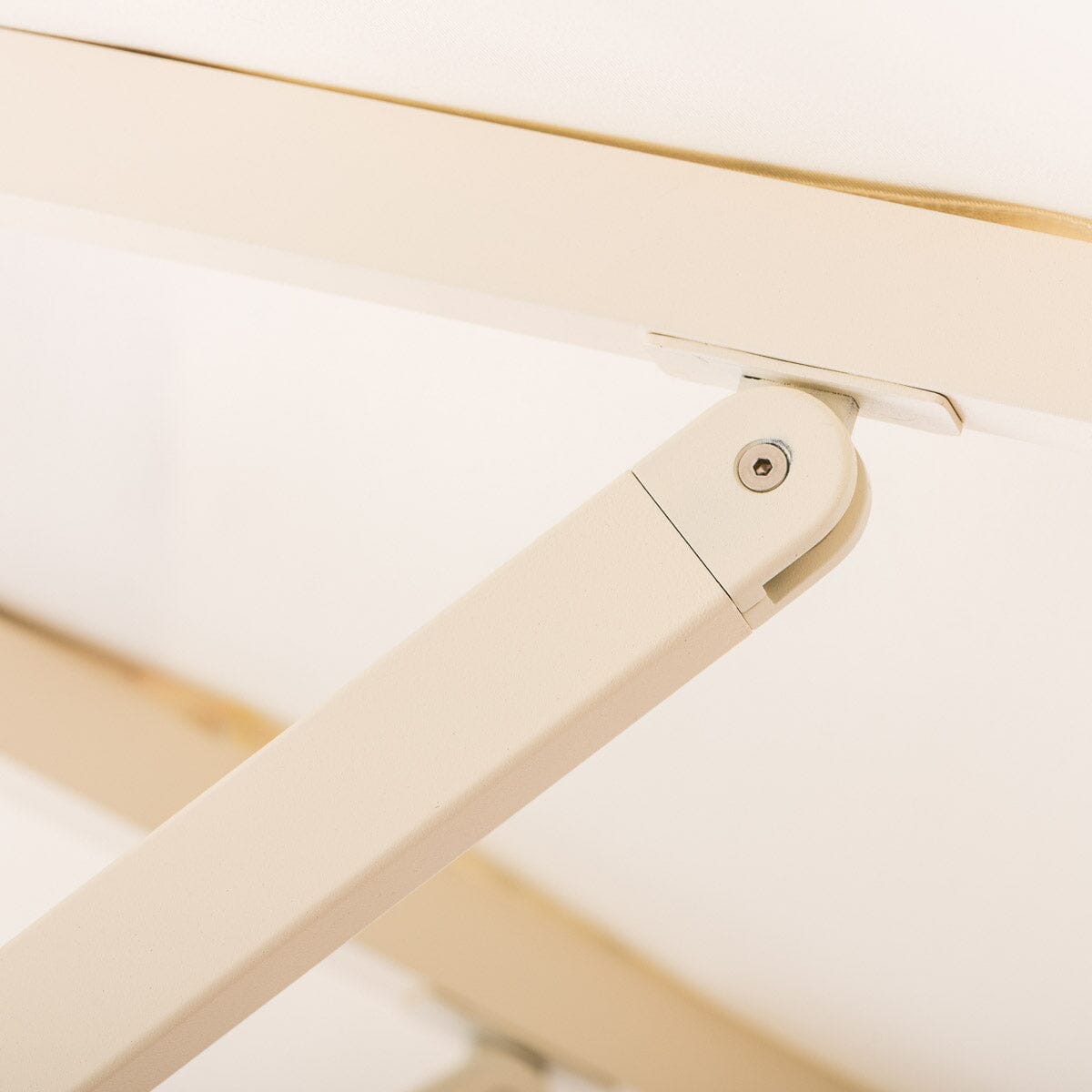 The Resort Market Umbrella in Border Valance Le Sirenuse | 8' Antique White Frame Bundle Business & Pleasure Co. 