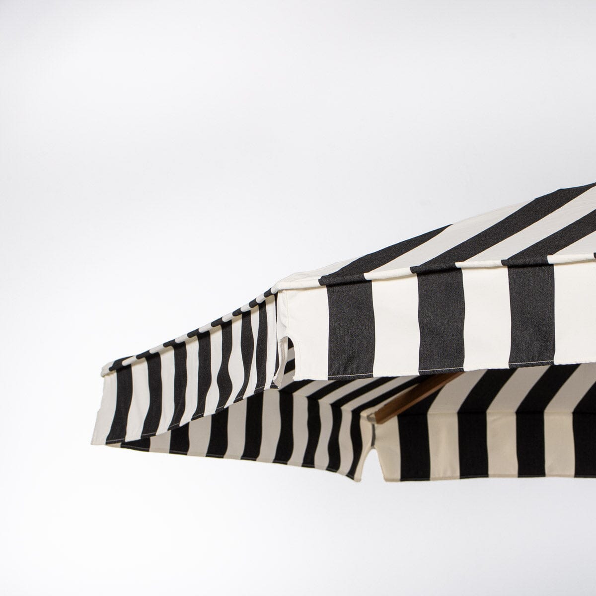 awning stripe patio umbrella JONATHAN Y Designs Beverly 9 ft. Designer Classic Scalloped Fringe Half Market with Crank tilt and crank mechanism and a sturdy pole that fits most patio tables and umbrella stands Collins 9 ft. Classic Cottage