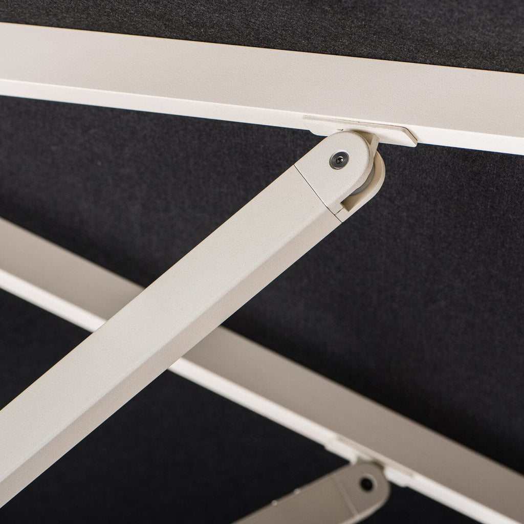 The Resort Market Umbrella in Rivie Black | 8' Antique White Frame Bundle Business & Pleasure Co. 