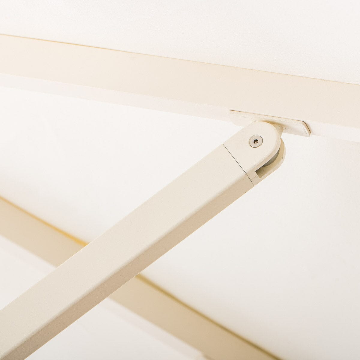 The Resort Market Umbrella in Straight White | 10' Antique White Frame Resort Market Bundle Business & Pleasure Co. 