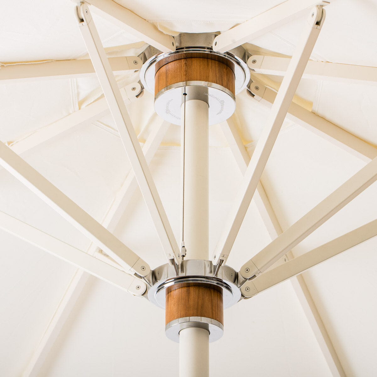 The Resort Market Umbrella in Straight White | 8' Antique White Frame Resort Market Bundle Business & Pleasure Co. 