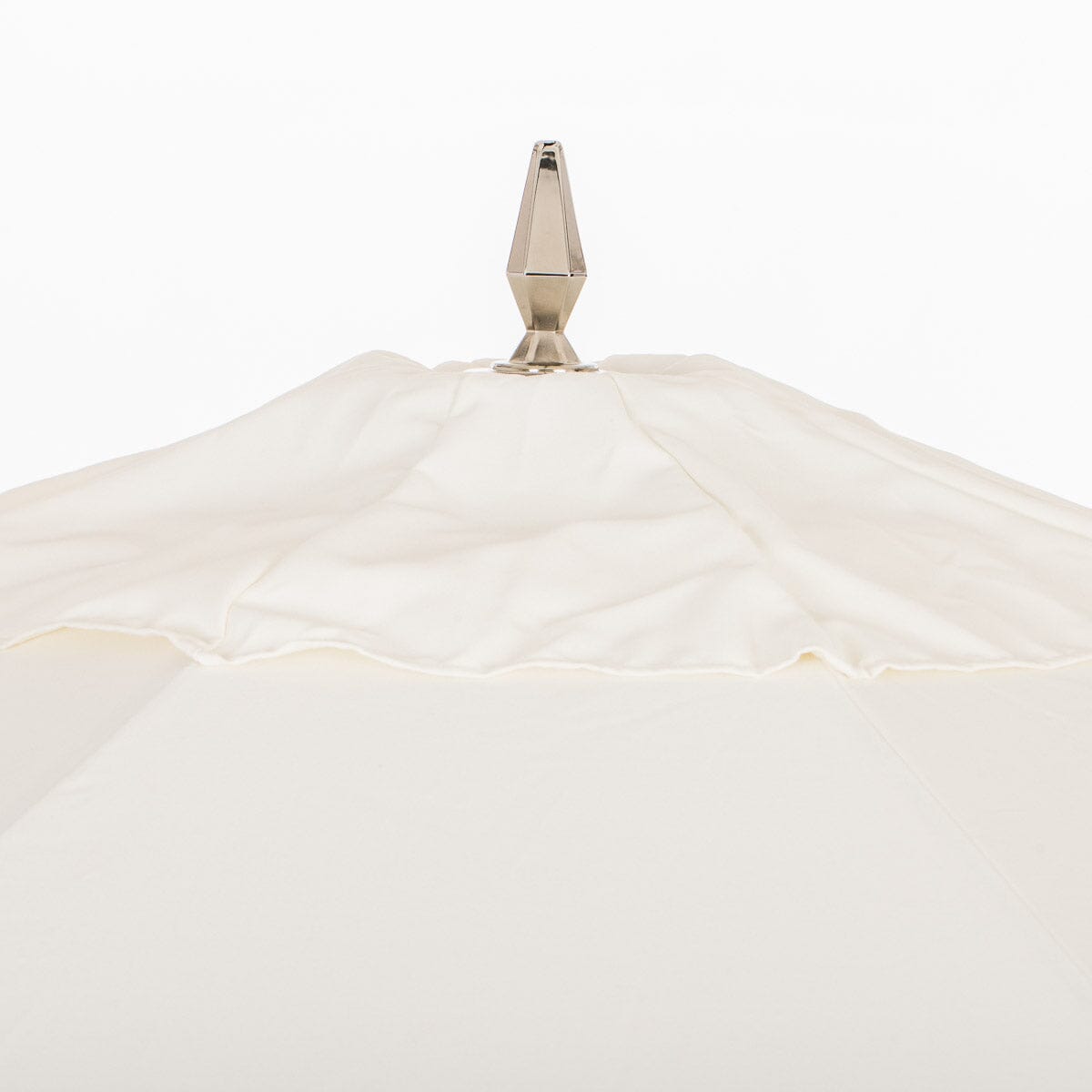 The Resort Market Umbrella in Straight White | 8' Antique White Frame Resort Market Bundle Business & Pleasure Co. 