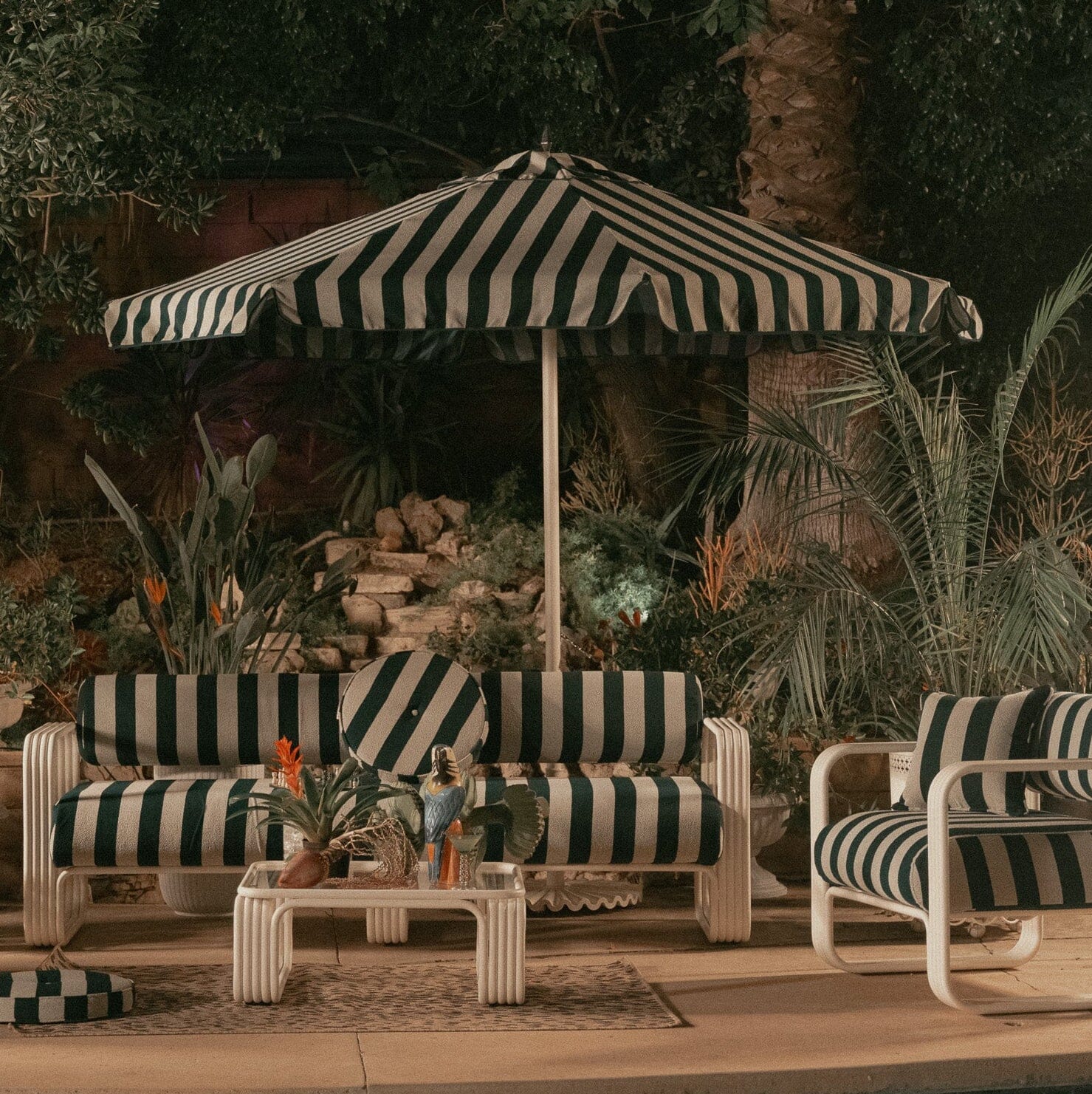 Business & Pleasure Co. The Resort Market Umbrella 12'