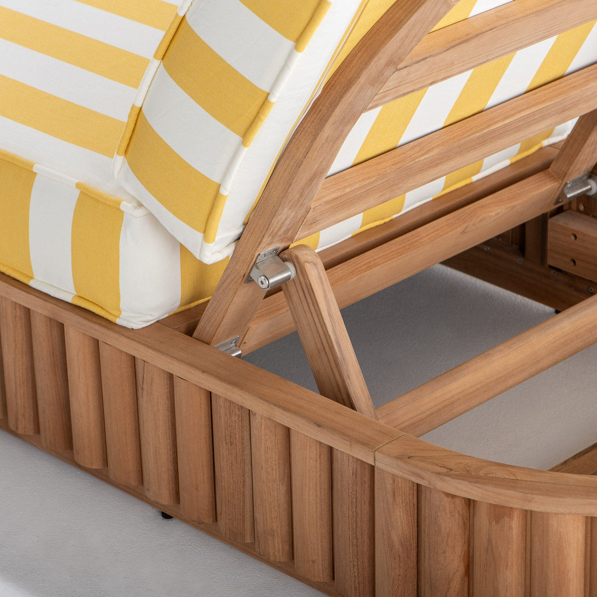 The Daisy Sun Lounger Daisy Sun Lounger Kit Business & Pleasure Co. 