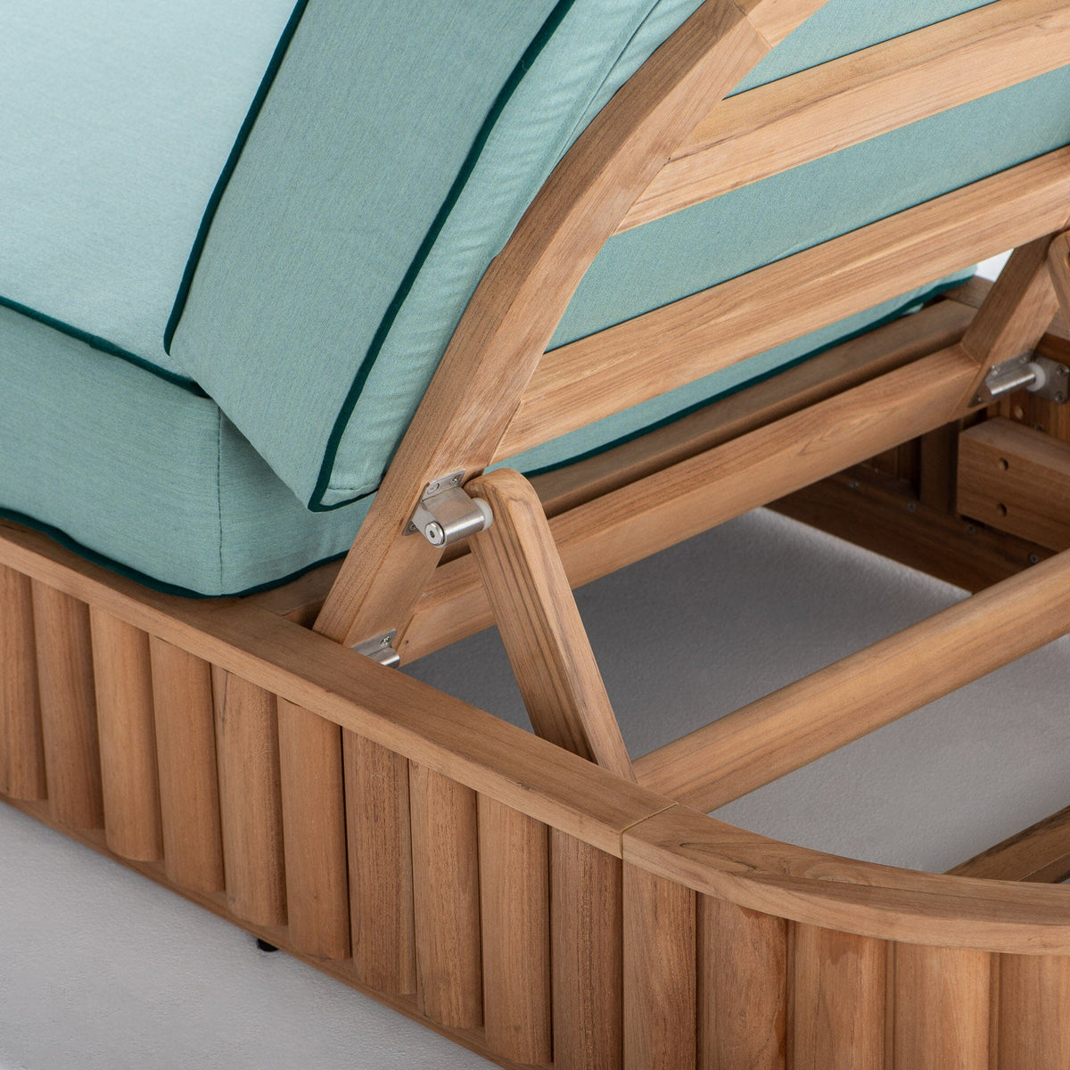 The Daisy Sun Lounger Daisy Sun Lounger Kit Business & Pleasure Co. 