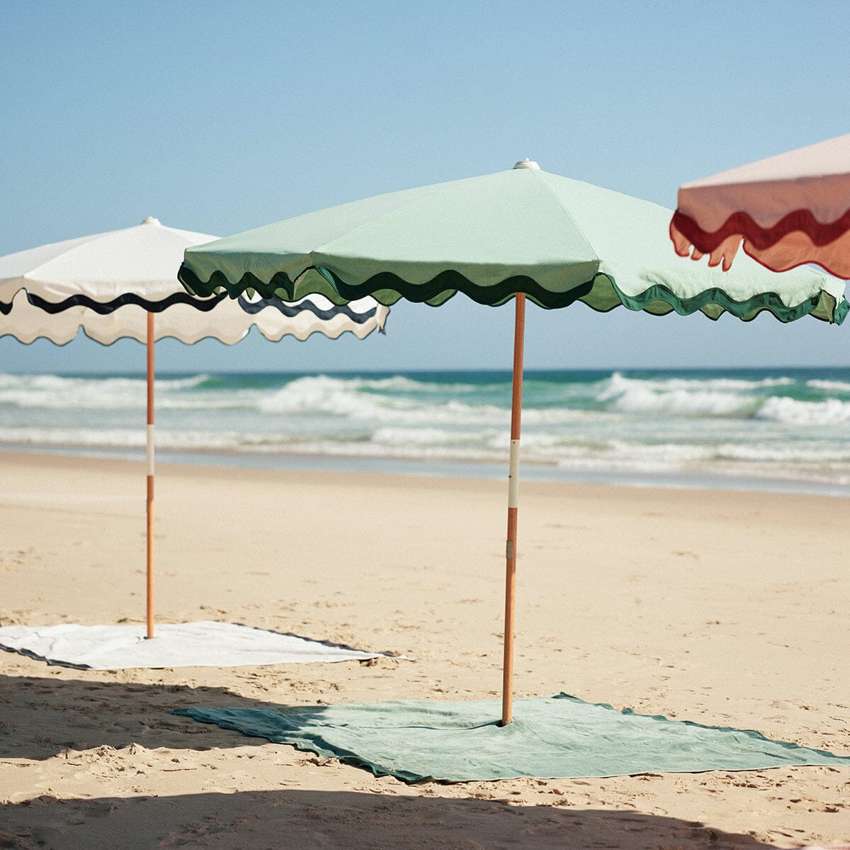 The Amalfi Umbrella - Rivie Green Amalfi Umbrella Business & Pleasure Co 
