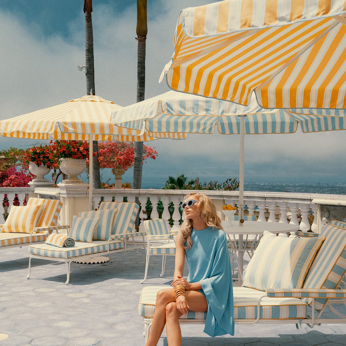 The Resort Market Umbrella in Tuuli Stripe Blue | 10' Antique White Frame Bundle Business & Pleasure Co. 
