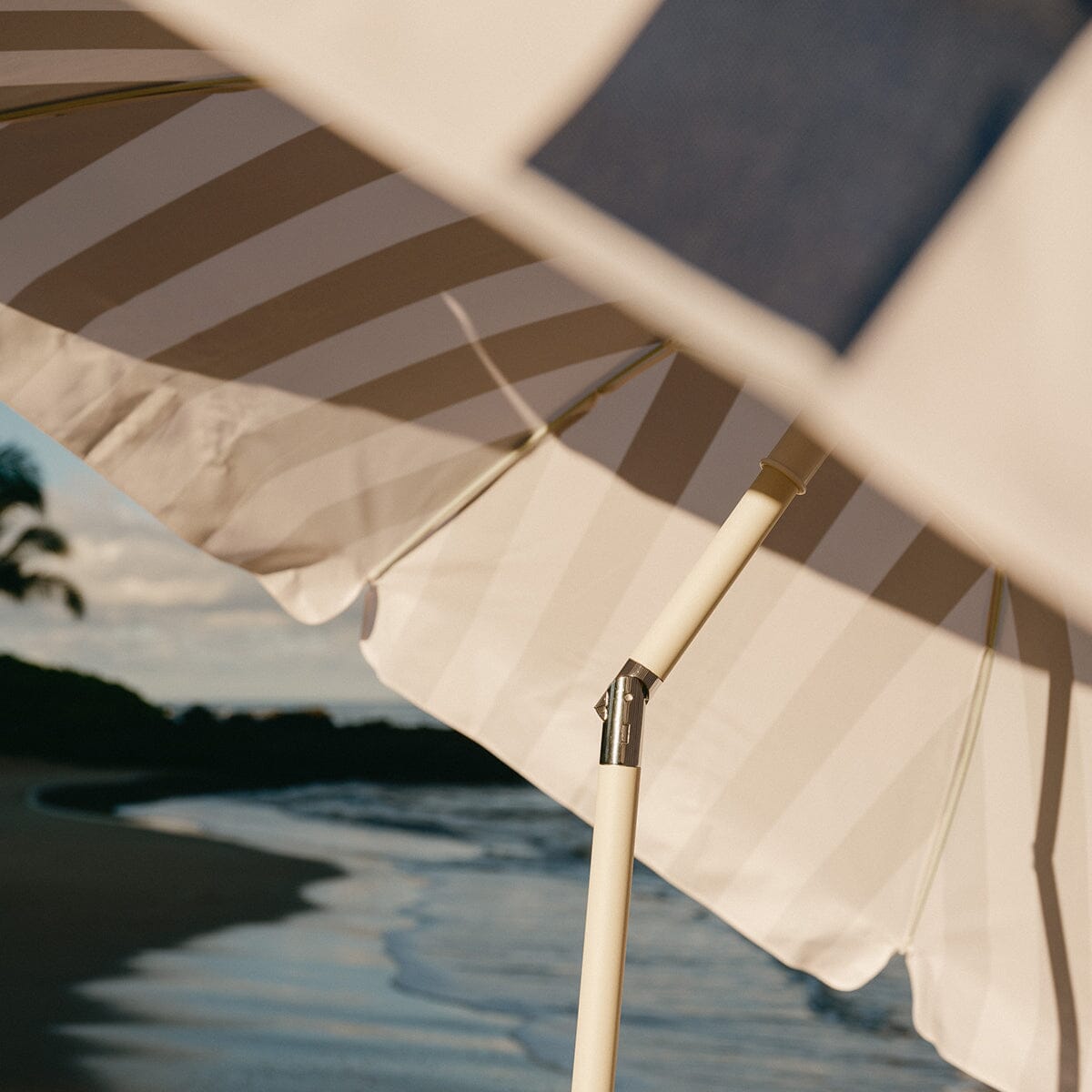 The Mañana Umbrella - Continental Drifter Stripe Mañana Umbrella Margaritaville by B&P Co. 