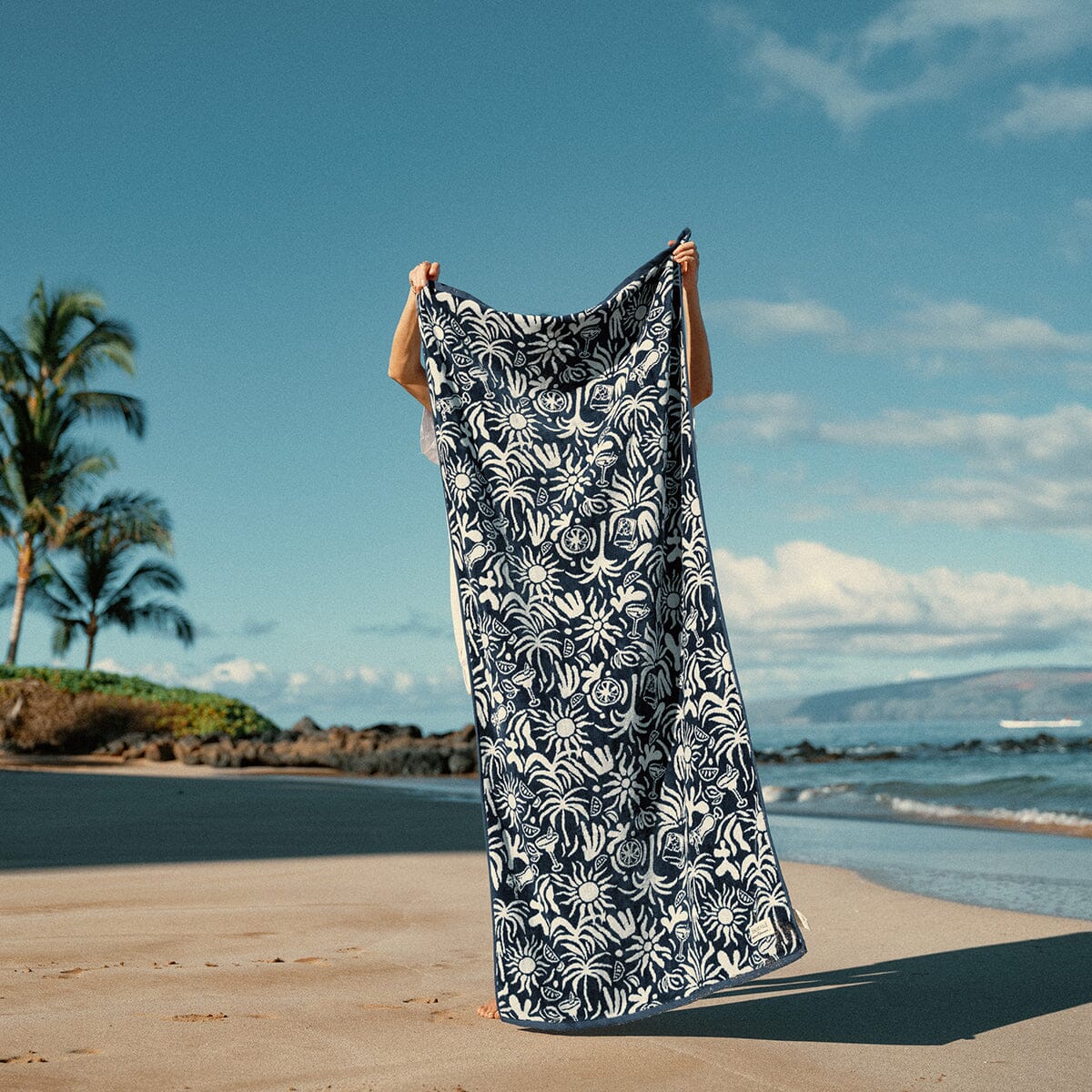 The Havana Towel - Continental Drifter Tiki Havana Beach Towel Margaritaville by B&P Co. 