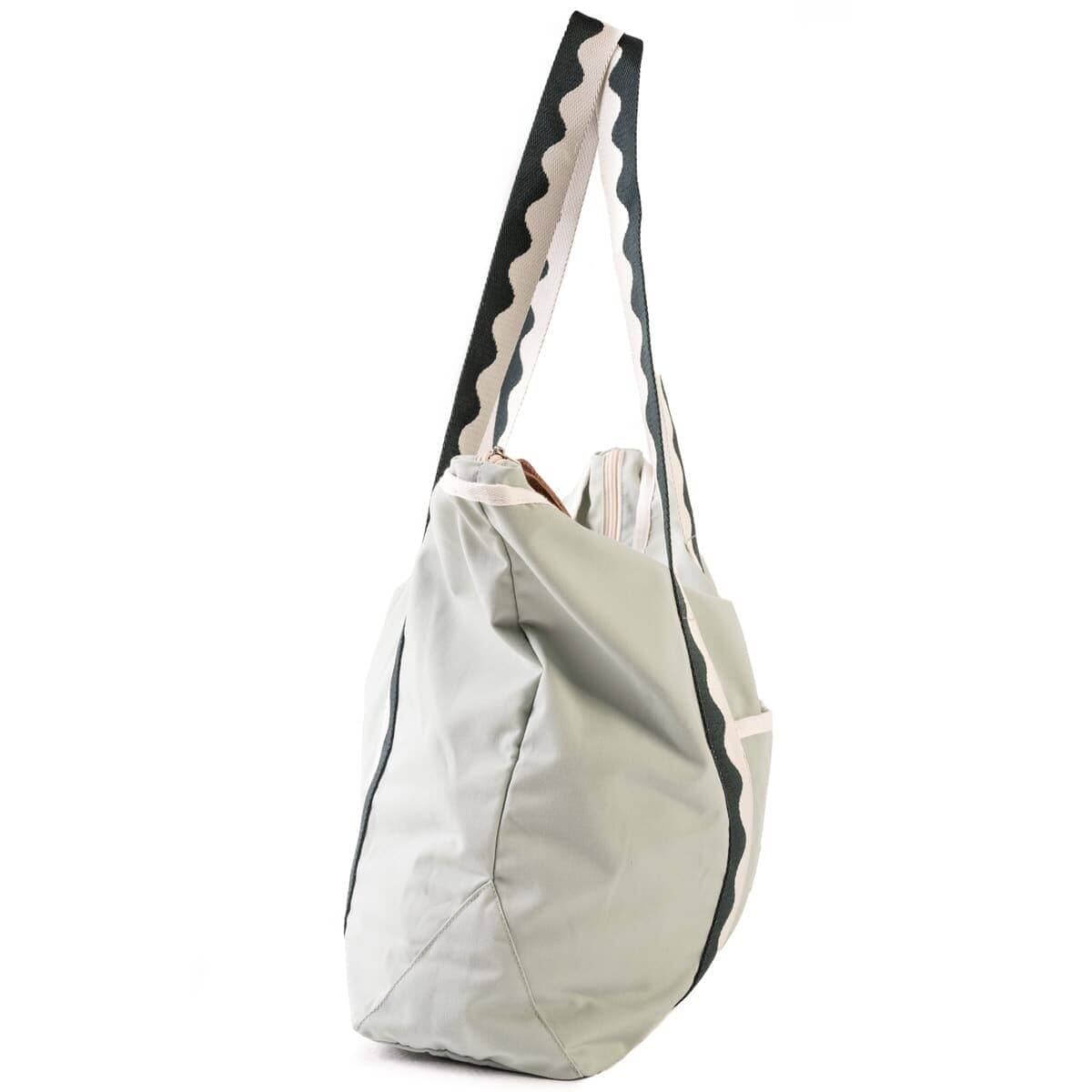 Studio image of riviera green beach bag