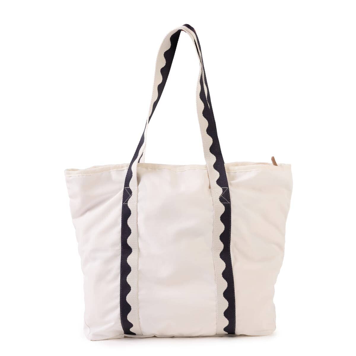 Studio image of riviera white beach bag