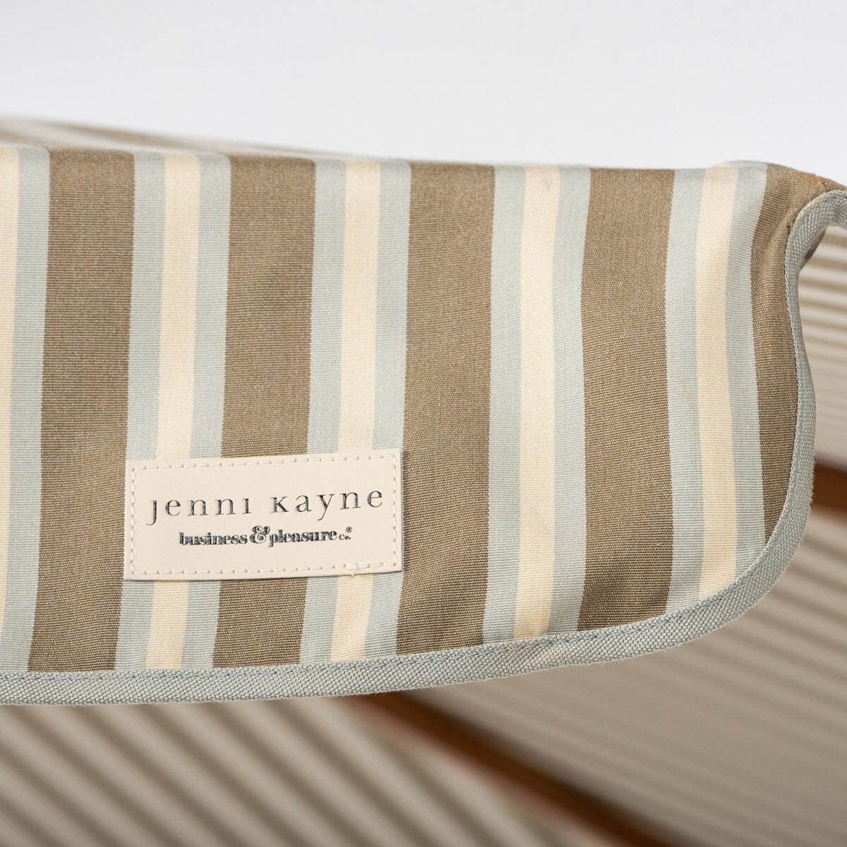 The Resort Market Umbrella x Jenni Kayne - Business & Pleasure Co.