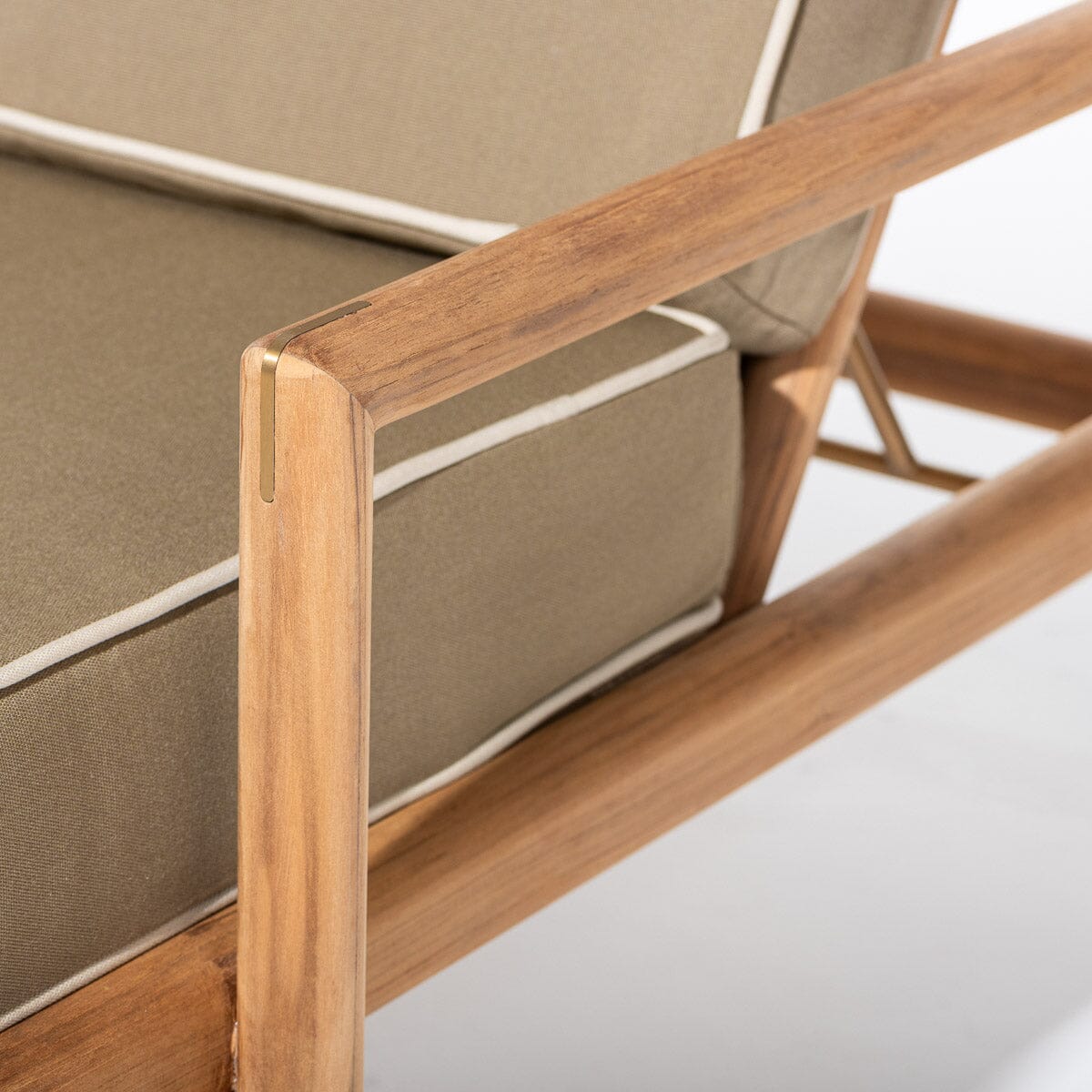 The WES Sun Lounger x Jenni Kayne - Business & Pleasure Co.