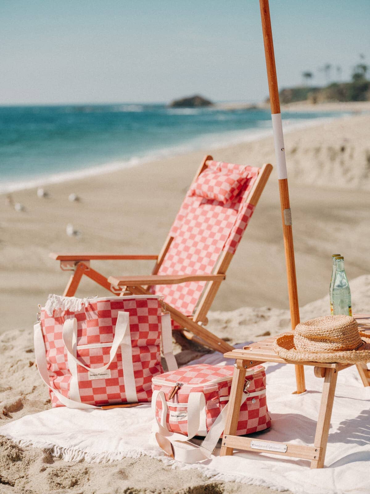 Beach setting with sirenuse chair and accessories