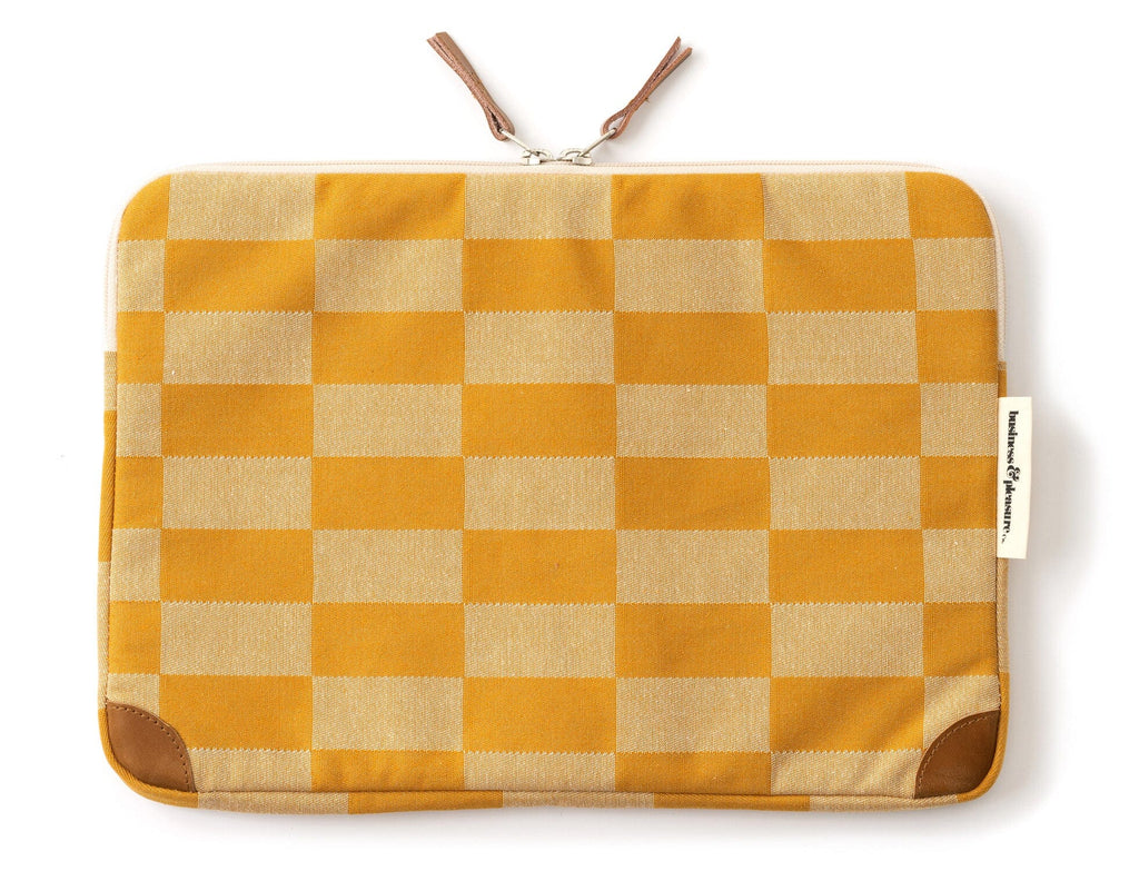 The Laptop Sleeve - Vintage Gold Check