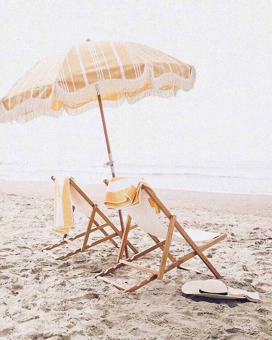 The Premium Beach Umbrella - Vintage Yellow Stripe