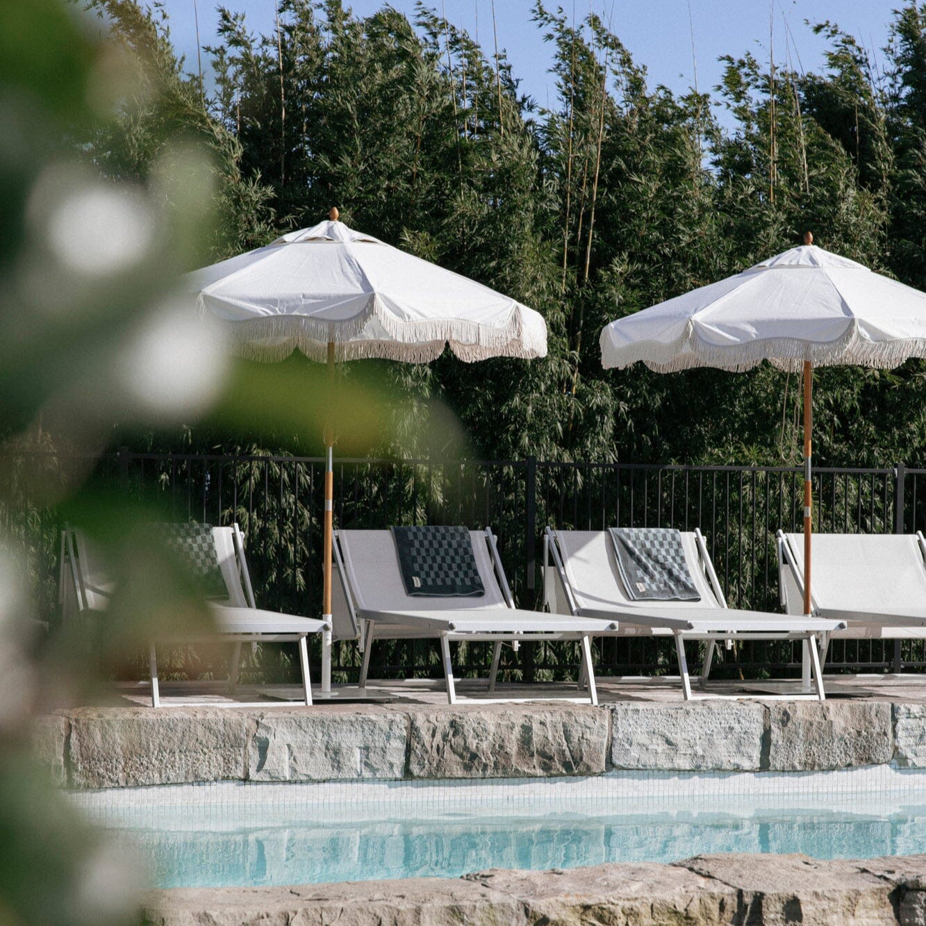 The Market Umbrella - Antique White Market Umbrella Business & Pleasure Co 